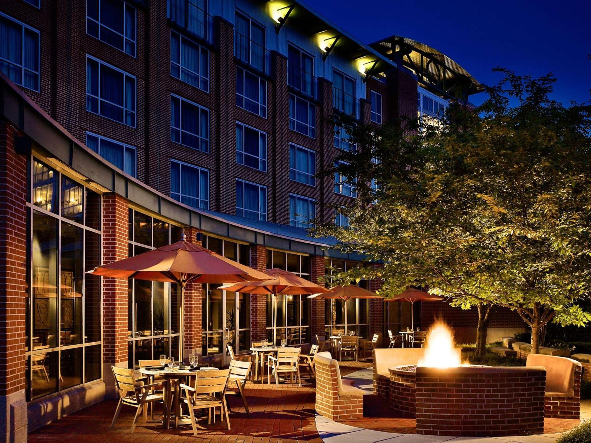 The Chattanoogan Hotel, Curio Collection By Hilton Екстер'єр фото